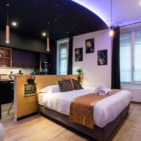 Appartement Chic Proche Bellecour Avec Parking ลียง ภายนอก รูปภาพ